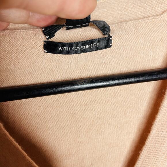 J. Crew Women’s Large Peach Cashmere Wool Blend V Neck Cardigan Sweater - Picture 3 of 6